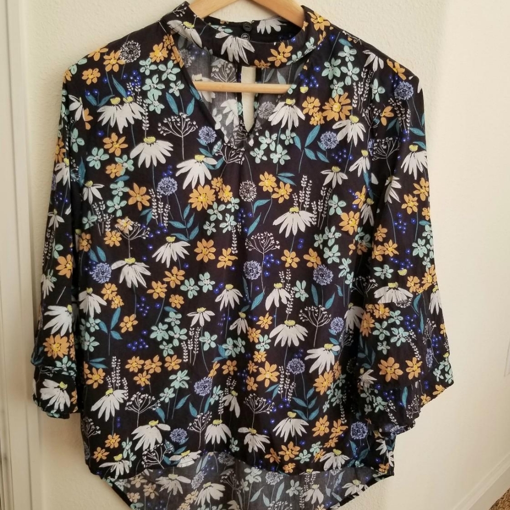 Velvet Heart choker blouse sz M